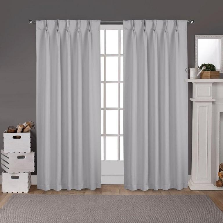 2 BLACKOUT PANELS, 52" X 84"