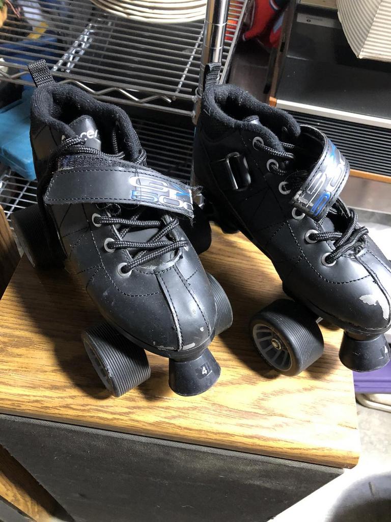 Auction Ohio GPX 500 ROLLER SKATES