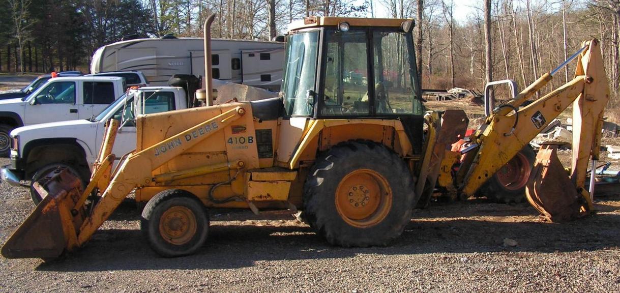 Auction Ohio John Deere 410B Turbo Back Hoe