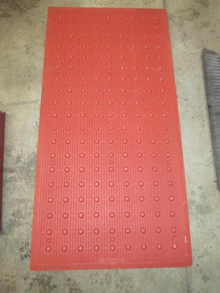 Auction Ohio ADA sidewalk mats