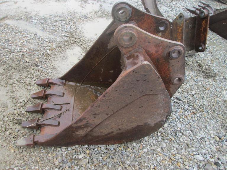Auction Ohio 24" Backhoe bucket