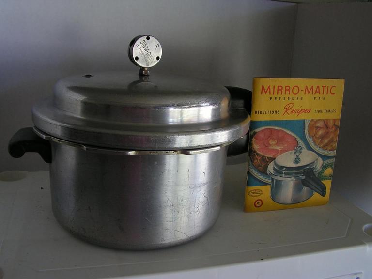 Question about vintage Mirro pressure cookers.