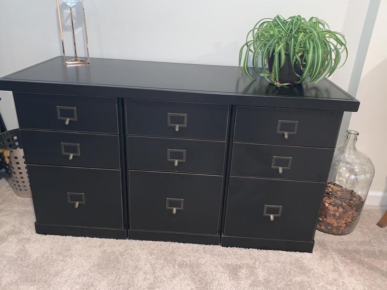 Auction Ohio Office Storage Unit