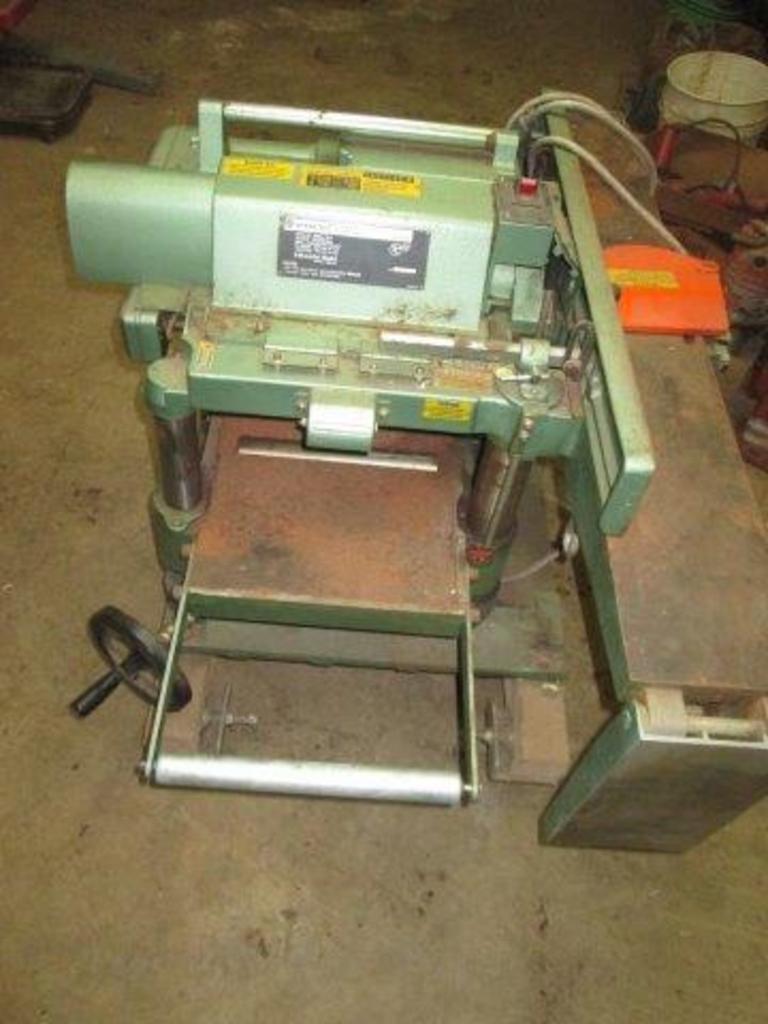 Hitachi planer jointer deals f1000a