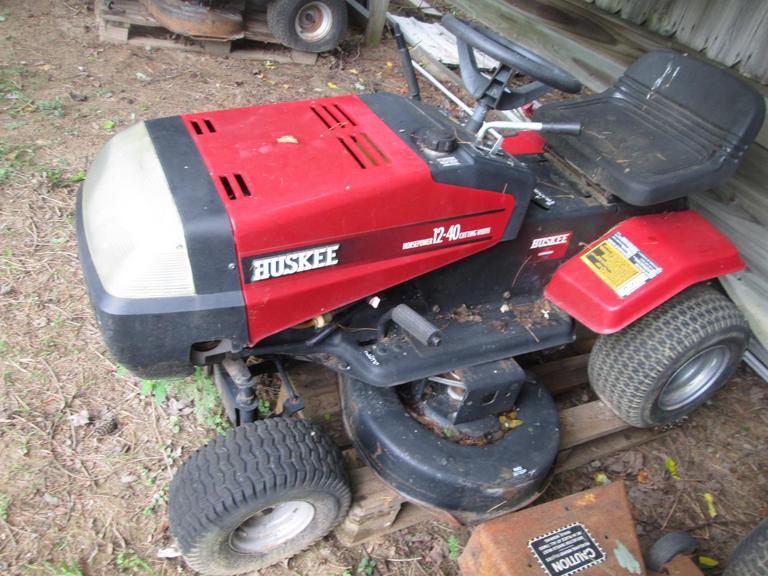 Auction Ohio Huskee Riding Mower