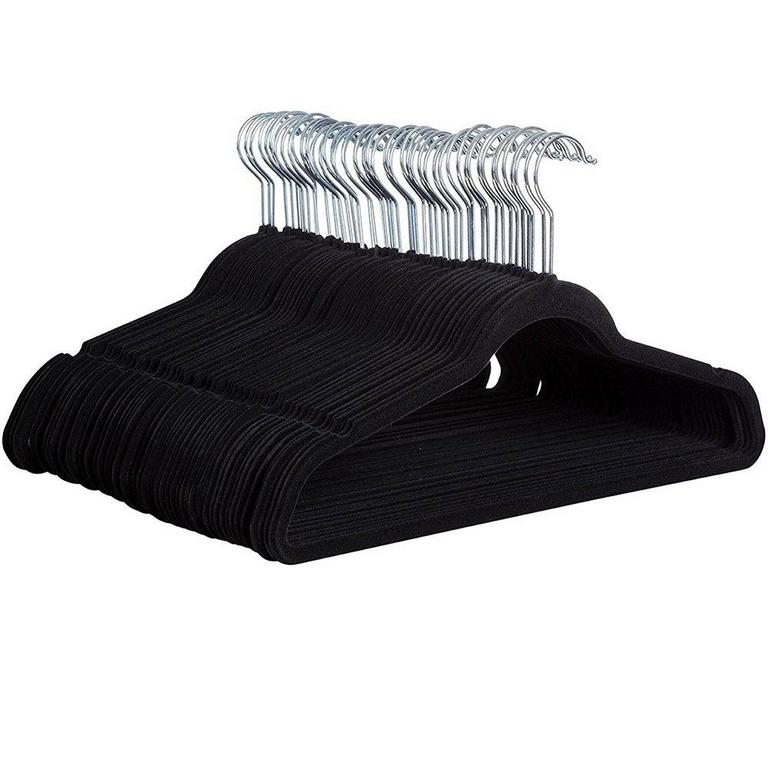 20 VELVET HANGERS