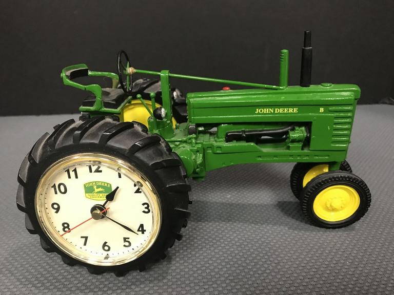Auction Ohio John Deere Tractor Clock Plus