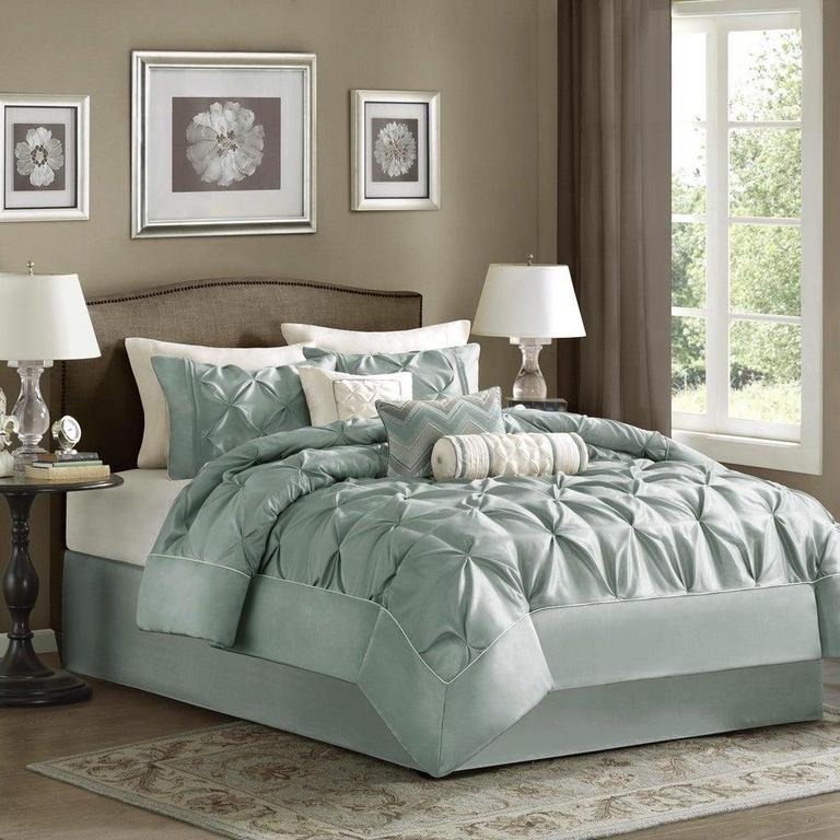 QUEEN COMFORTER