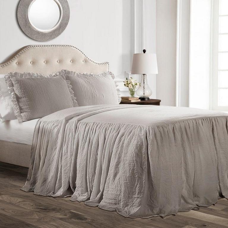 RUFFLE SKIRT KING BEDSPREAD