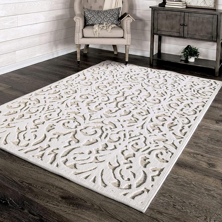 9'X13' AREA RUG