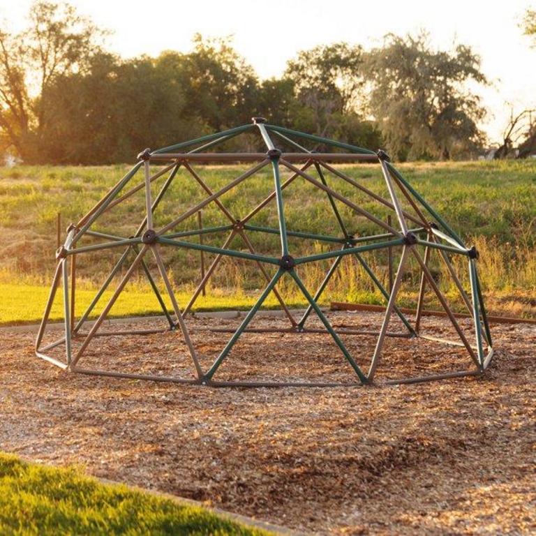 LIFETIME 60" CLIMBING DOME