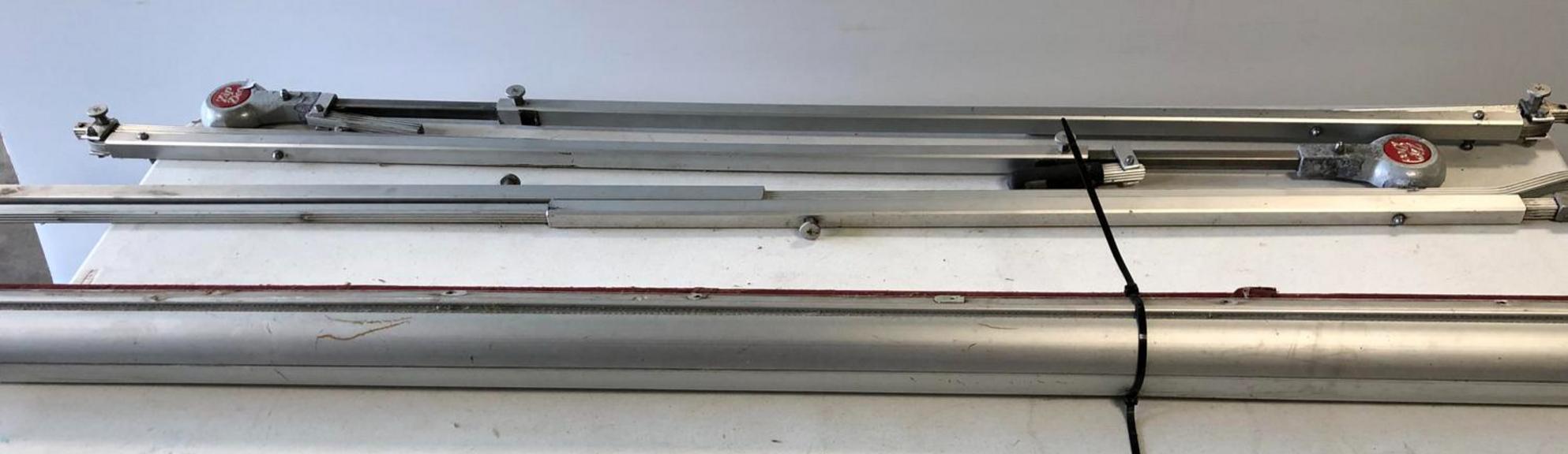 Auction Ohio Zip Dee Awning