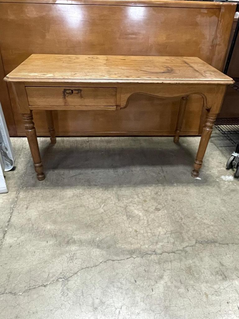 Auction Ohio Vintage Library Table