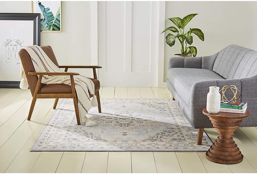 9'X12' AREA RUG