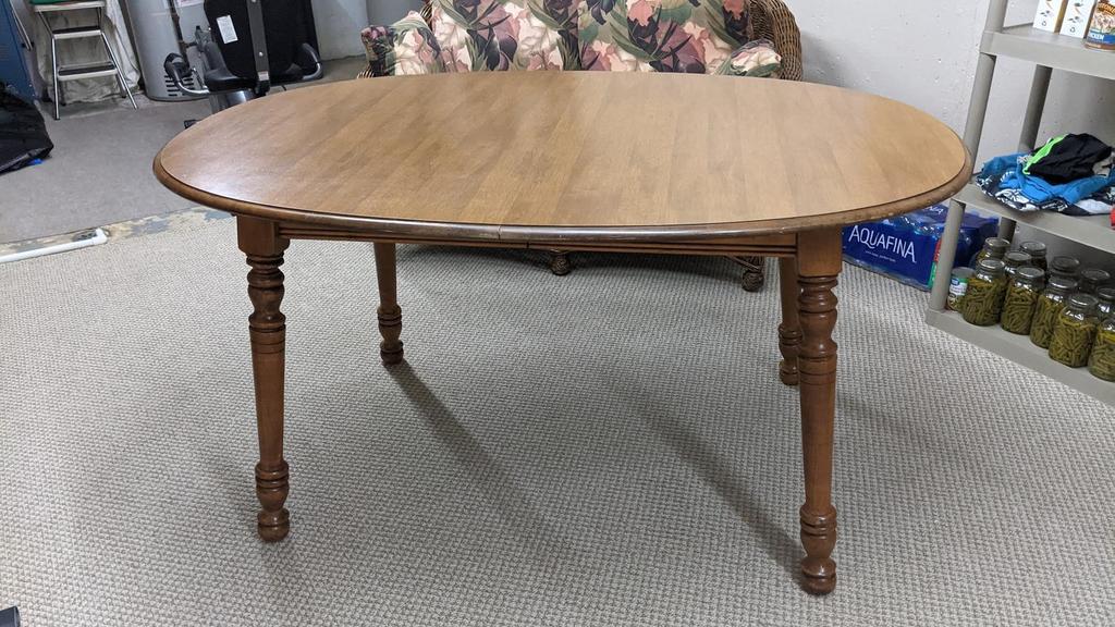 Auction Ohio Tell City Dining Room Table