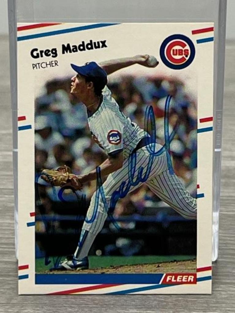 Auction Ohio Greg Maddux Autographed Baseball Card