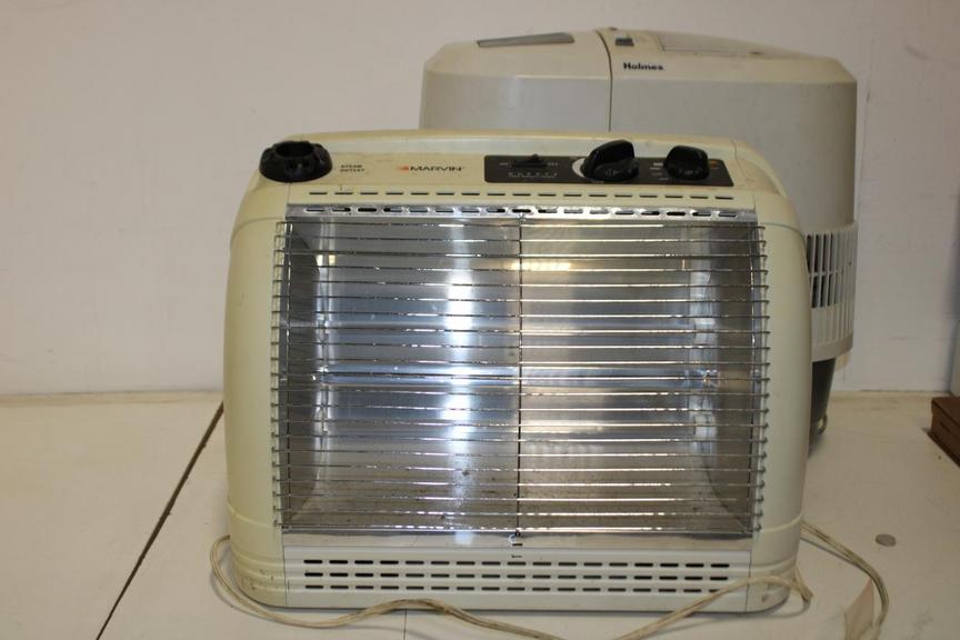 Auction Ohio Space Heater & Humidifier
