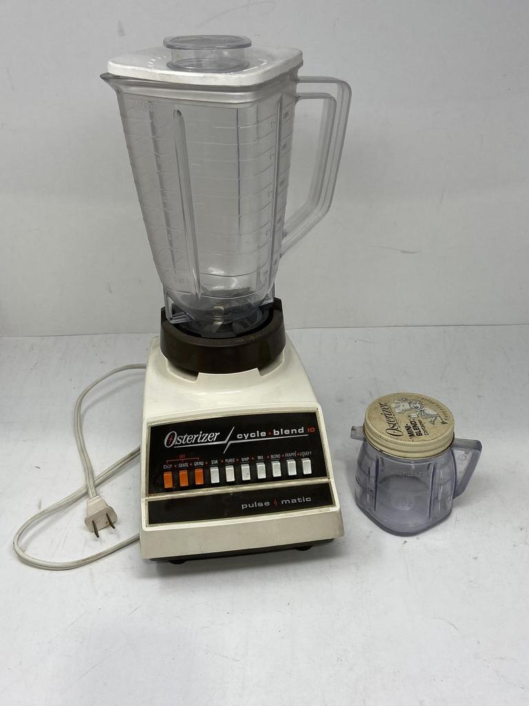 Auction Ohio Osterizer Blender & Small Jar