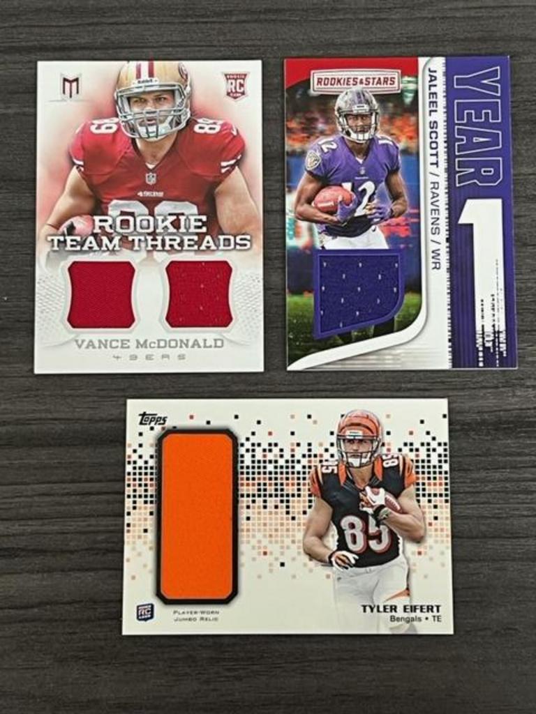 Auction Ohio (3) Assorted Jersey Football Cards