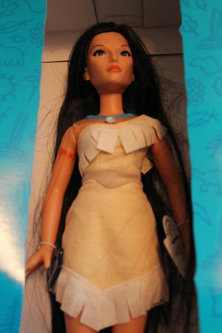 Pocahontas cheap keepsake doll