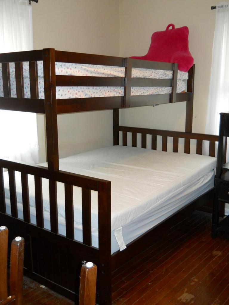 Simmons bunk deals bed