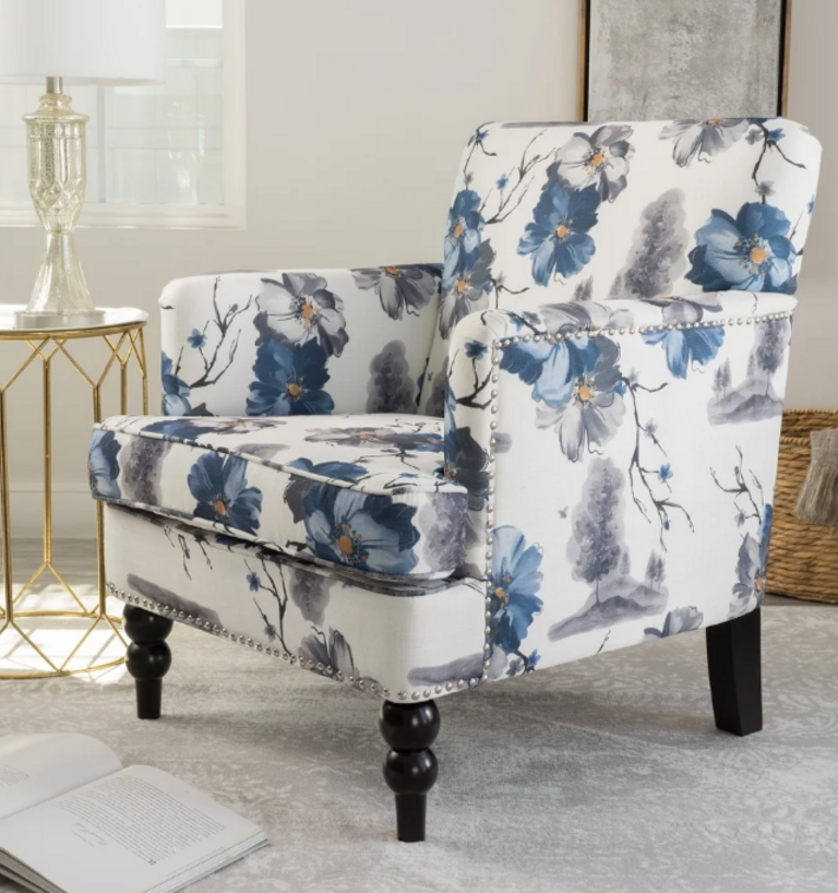 BOAZ CLUB CHAIR