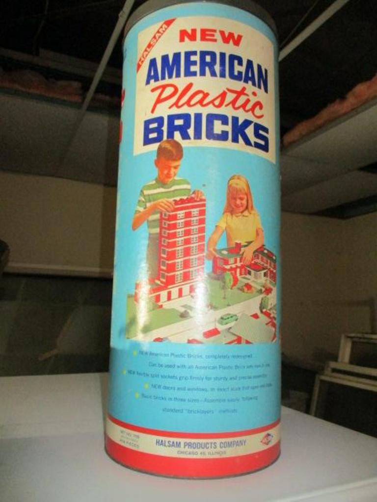 Auction Ohio American Plastic Bricks