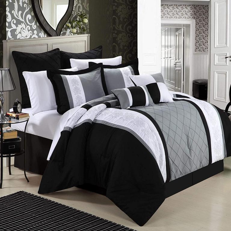 EMBROIDERY QUEEN COMFORTER SET