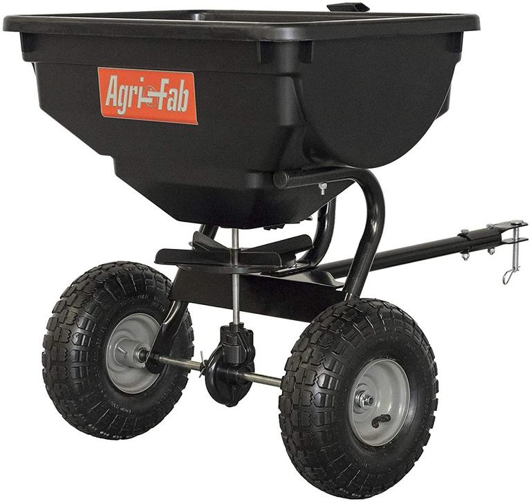 TOW BROADCAST SPREADER