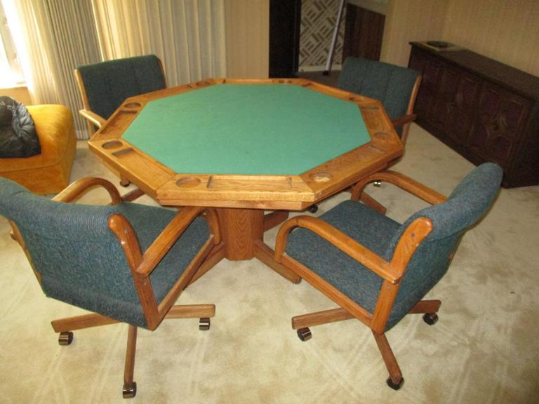 Auction Ohio Game Table & Chairs