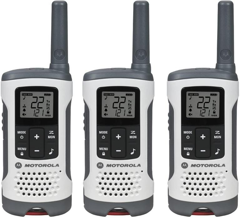 3 MOTOROLA TALKABOUT RADIOS