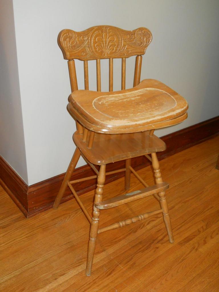 Vintage wood high discount chair