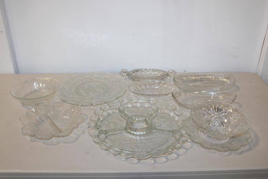 Auction Ohio Glass Serveware