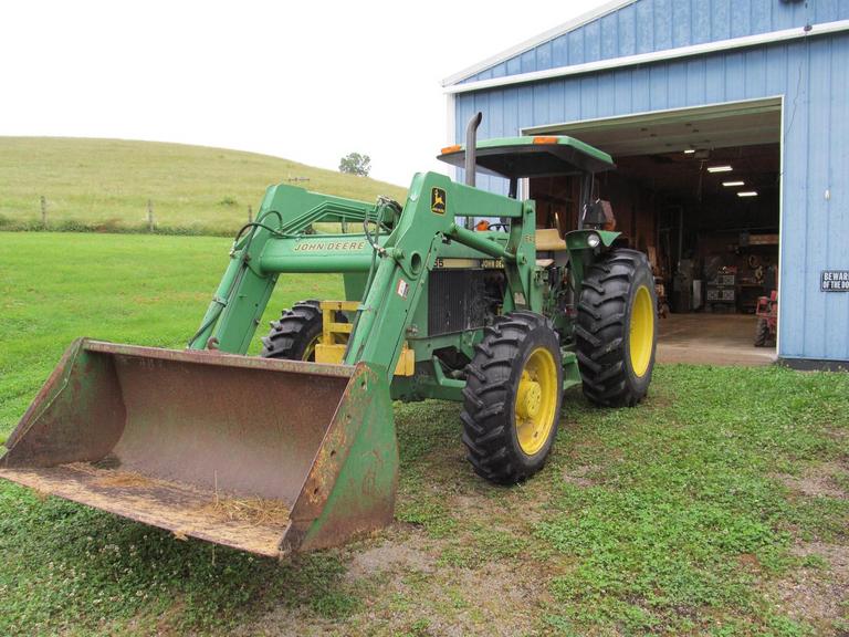 Auction Ohio John Deere 2355 Tractor