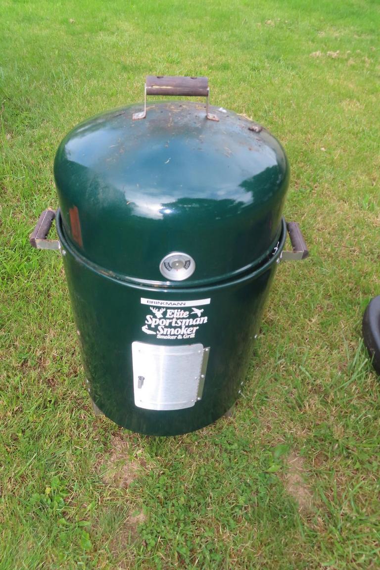 Brinkmann All-In-One propane smoker/grill - AAA Auction and Realty