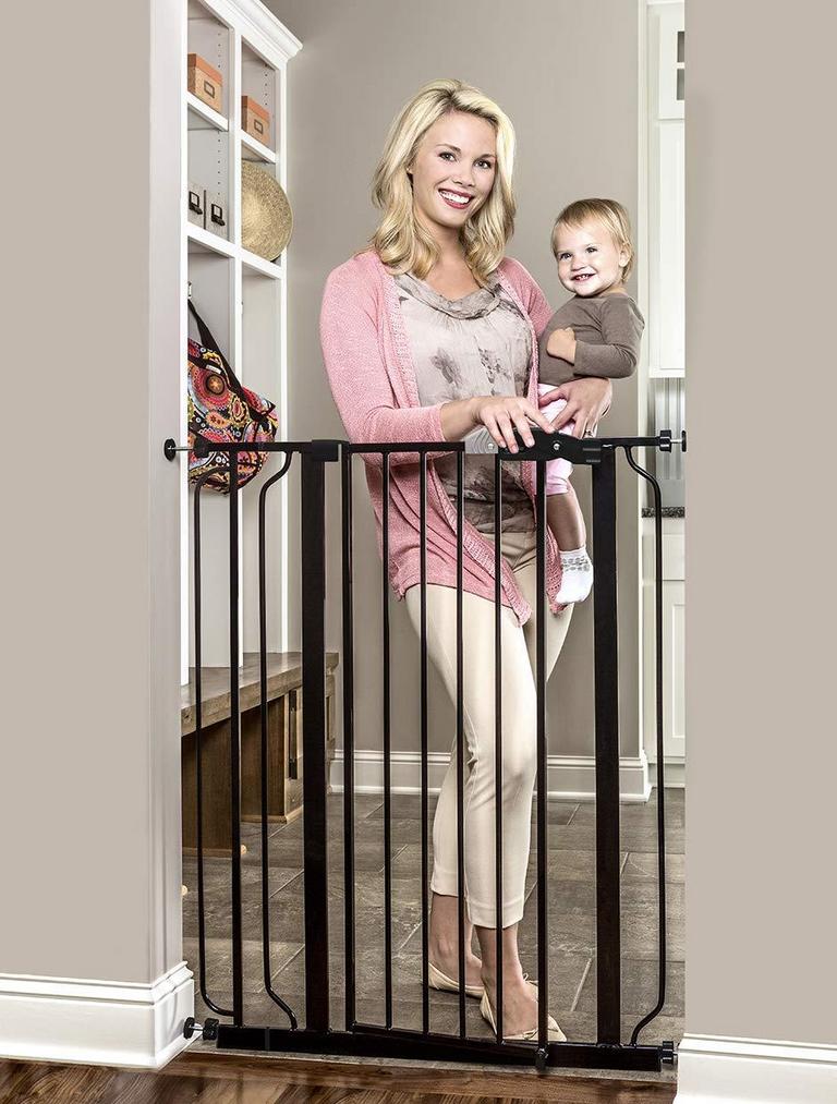 EASY STEP BABY GATE