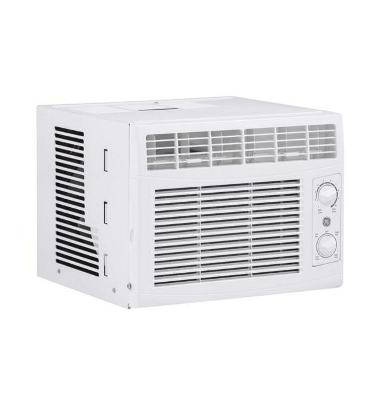 GE 5,050-BTU AIR CONDITIONER