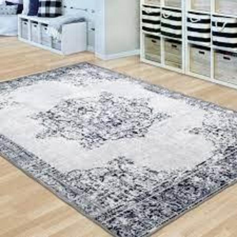 VINTAGE 4'X6' AREA RUG