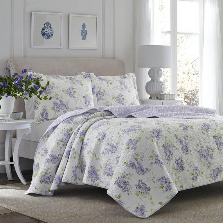 LAURA ASHLEY QUILT SET TWIN