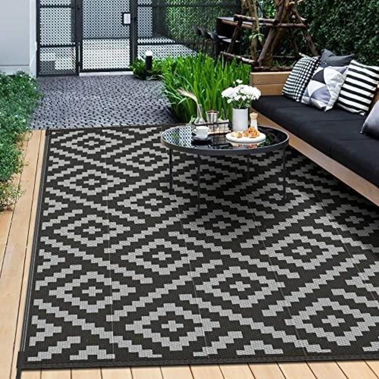 6X9'  OUTDOOR RUG