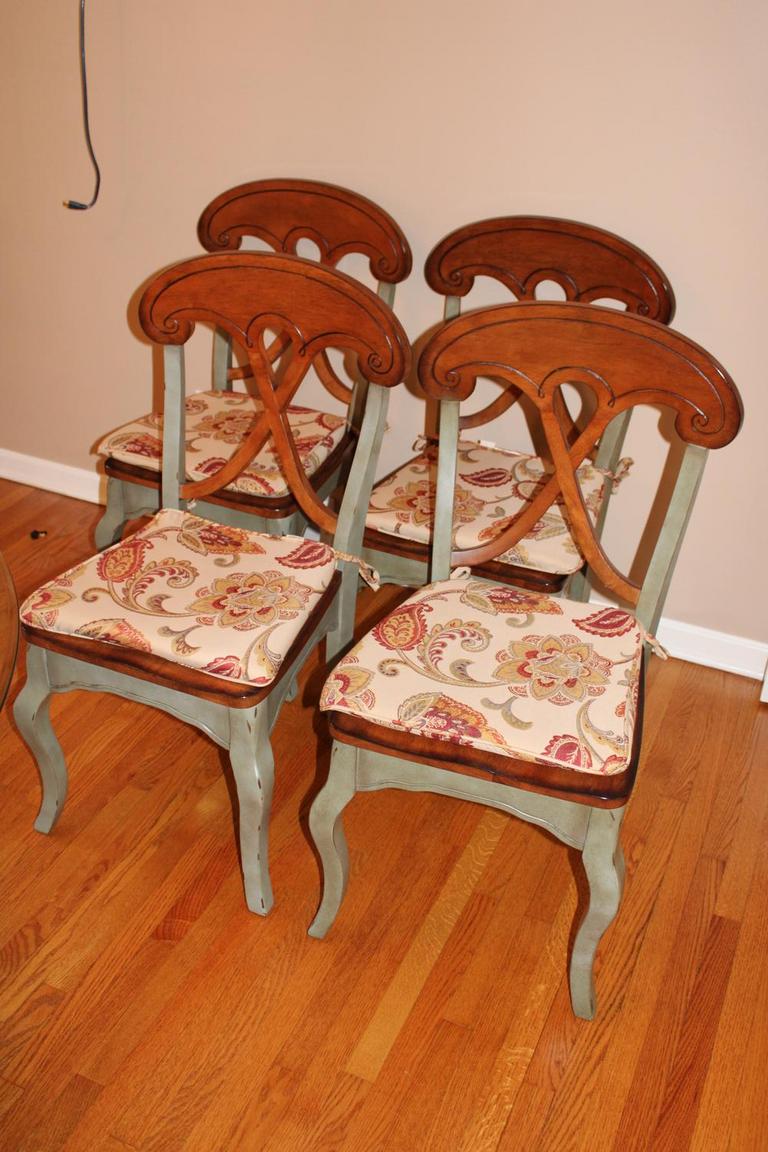 Auction Ohio Four Pier 1 Dining Chairs