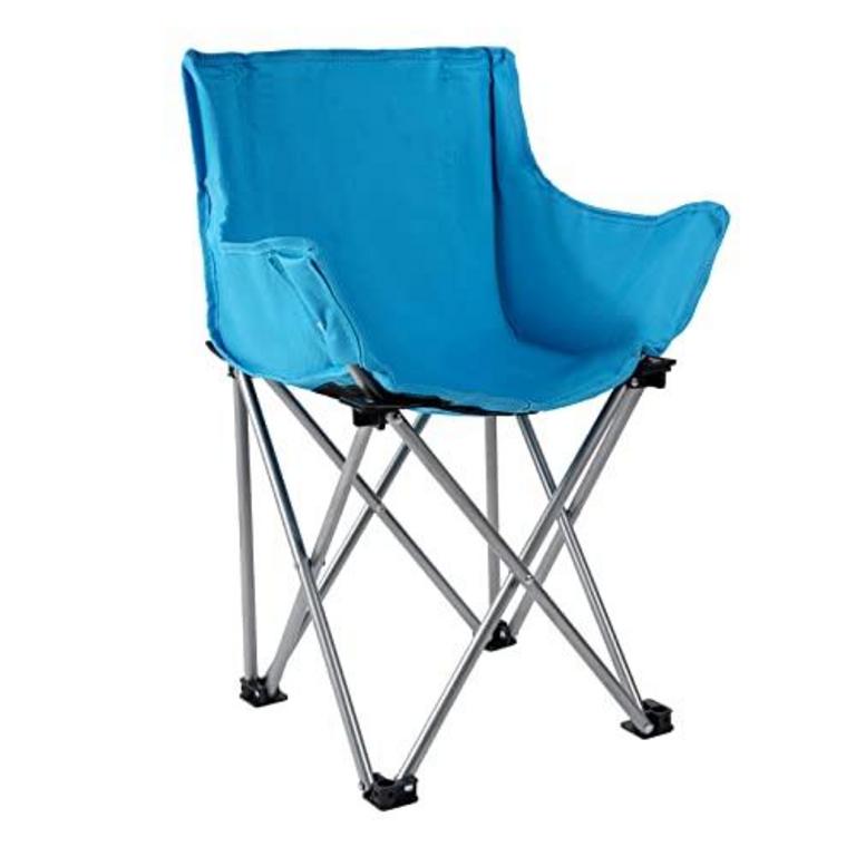 2 CMCBORIG FOLDING CHAIRS