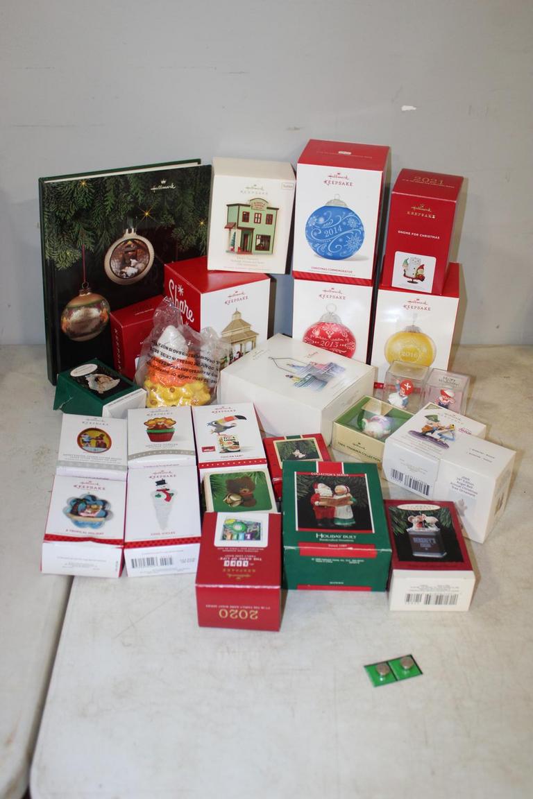 Auction Ohio Hallmark Keepsake Ornaments