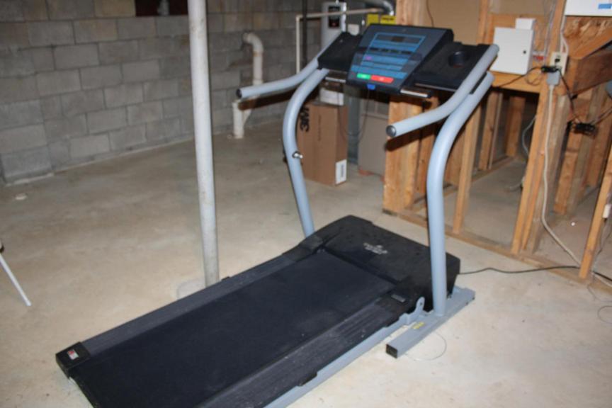 Nordictrack best sale 1000x treadmill