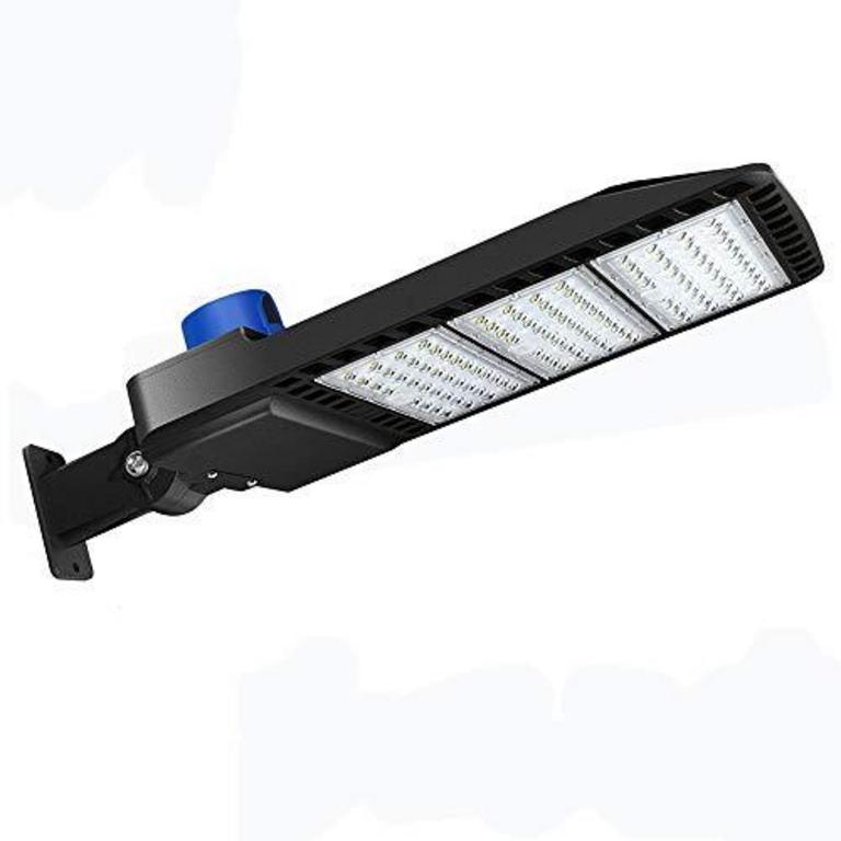 JUYACE LED PARKING LOT LIGHT