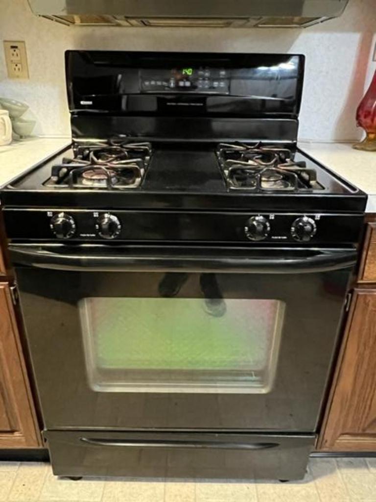 Auction Ohio Kenmore Black Gas Range