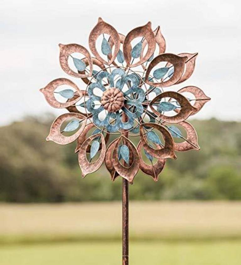 PLOW & HEARTH WIND SPINNER