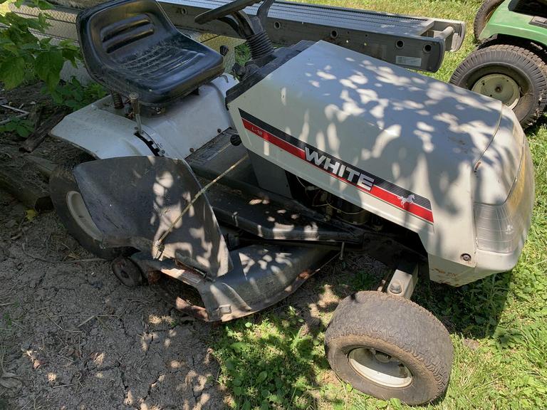 White riding deals lawn mower