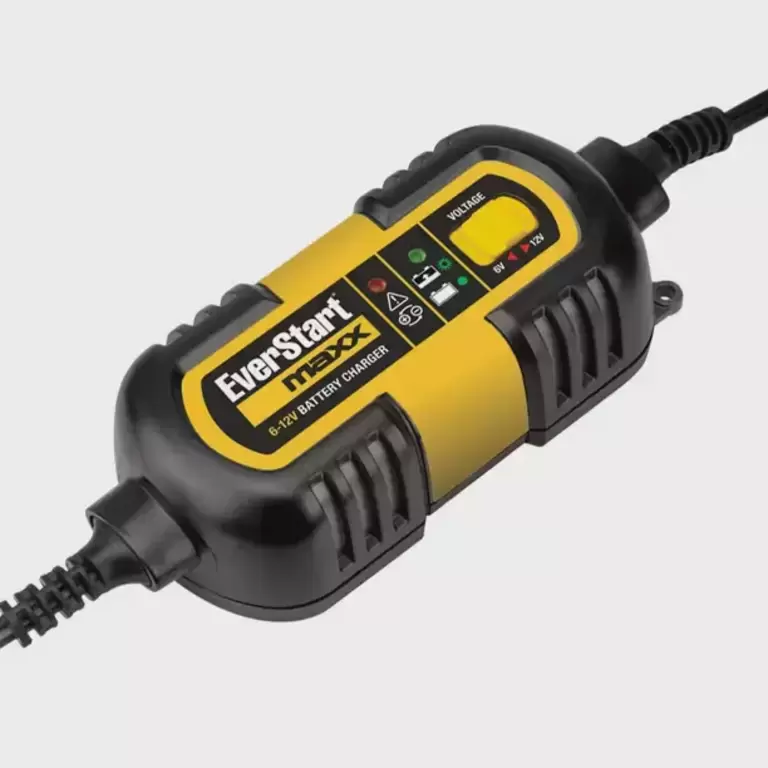 EVERSTART MAXX BATTERY CHARGER