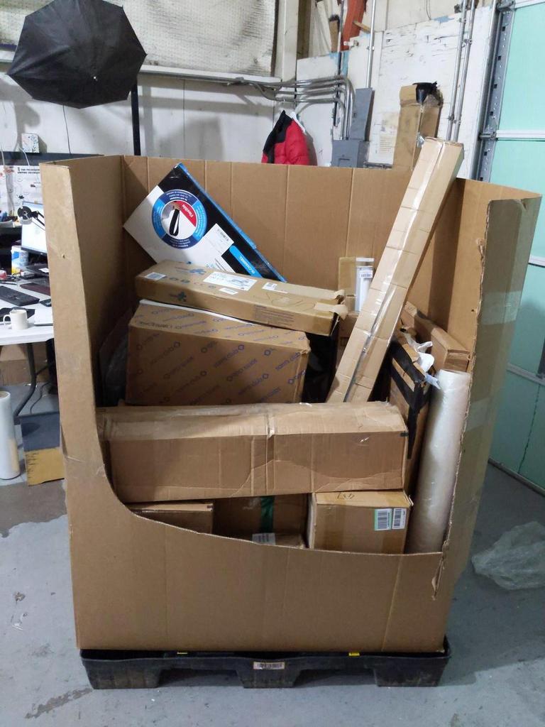 BULK LOT OF HOME GOODS